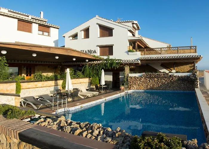 Alhanda Apartahotel