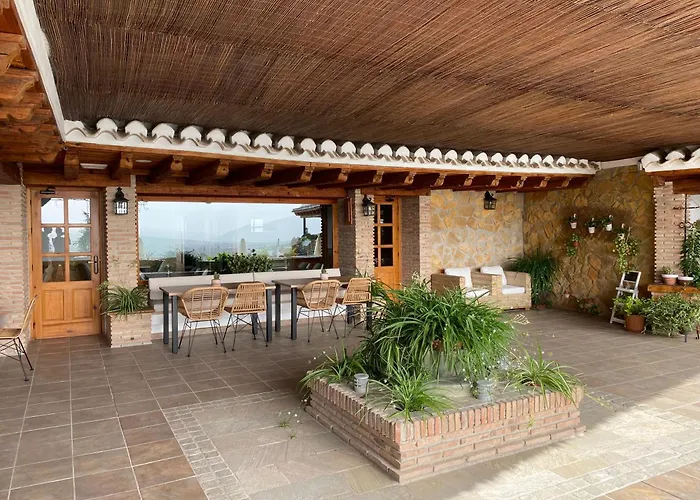 Alhanda Apartahotel