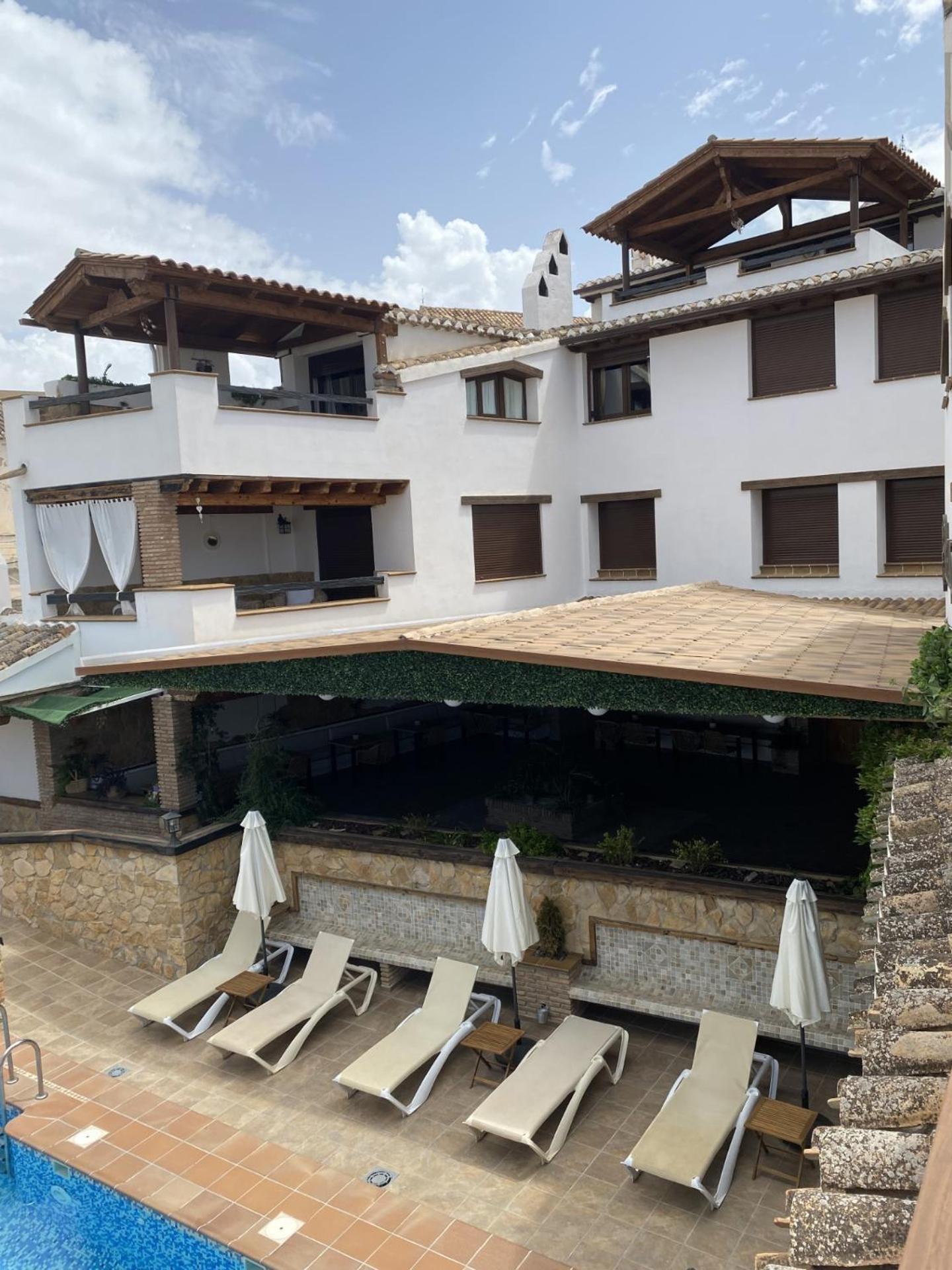 Alhanda Apartamento